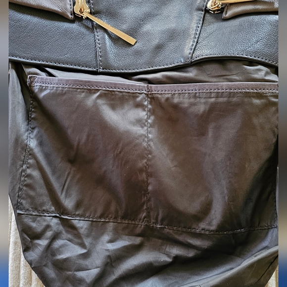 Kelsi Dagger. Gray Pebble Leather Hobo Bag. EUC. - Picture 4 of 8